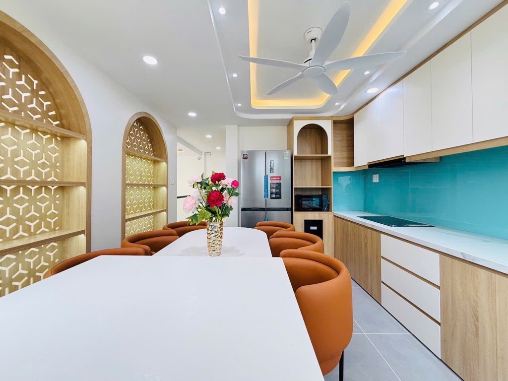 Siêu phẩm Gò Vấp – Nhà 5 tầng, ô tô vào tận nhà, hẻm rộng, gần Làng Hoa – Giá nhỉnh 8 Tỷ